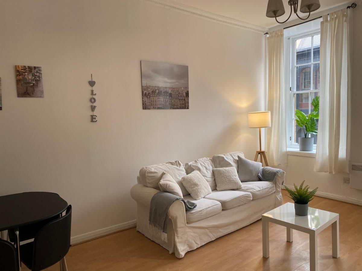Lovely 1-Bed Apartment In Glasgow Merchant City Buitenkant foto